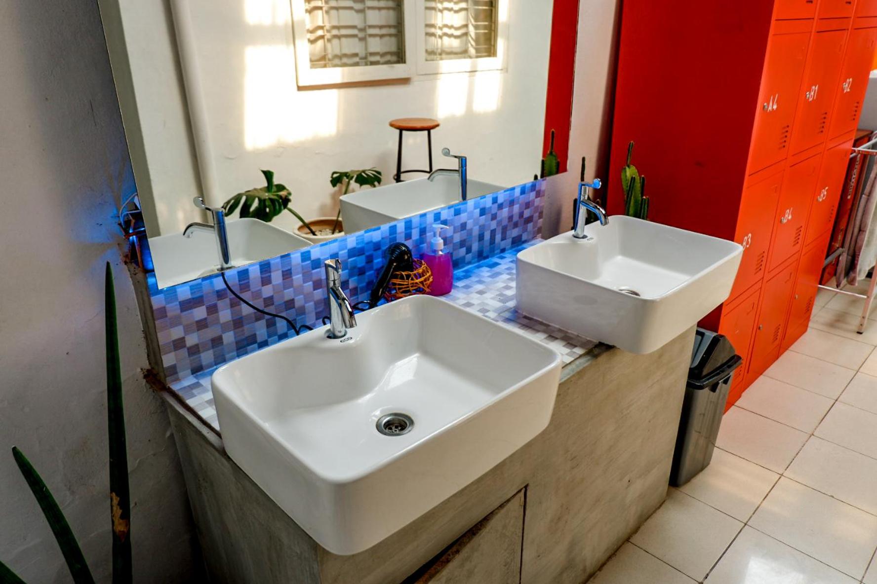 Buton Backpaker Lodge - Hostel 59/60