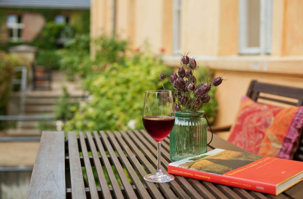 Schlosshotel Ziethen 37/43