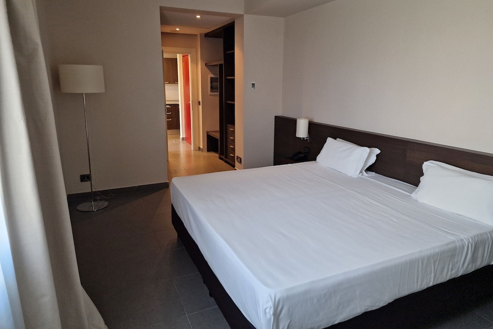 Inn Naples Airport 28/71