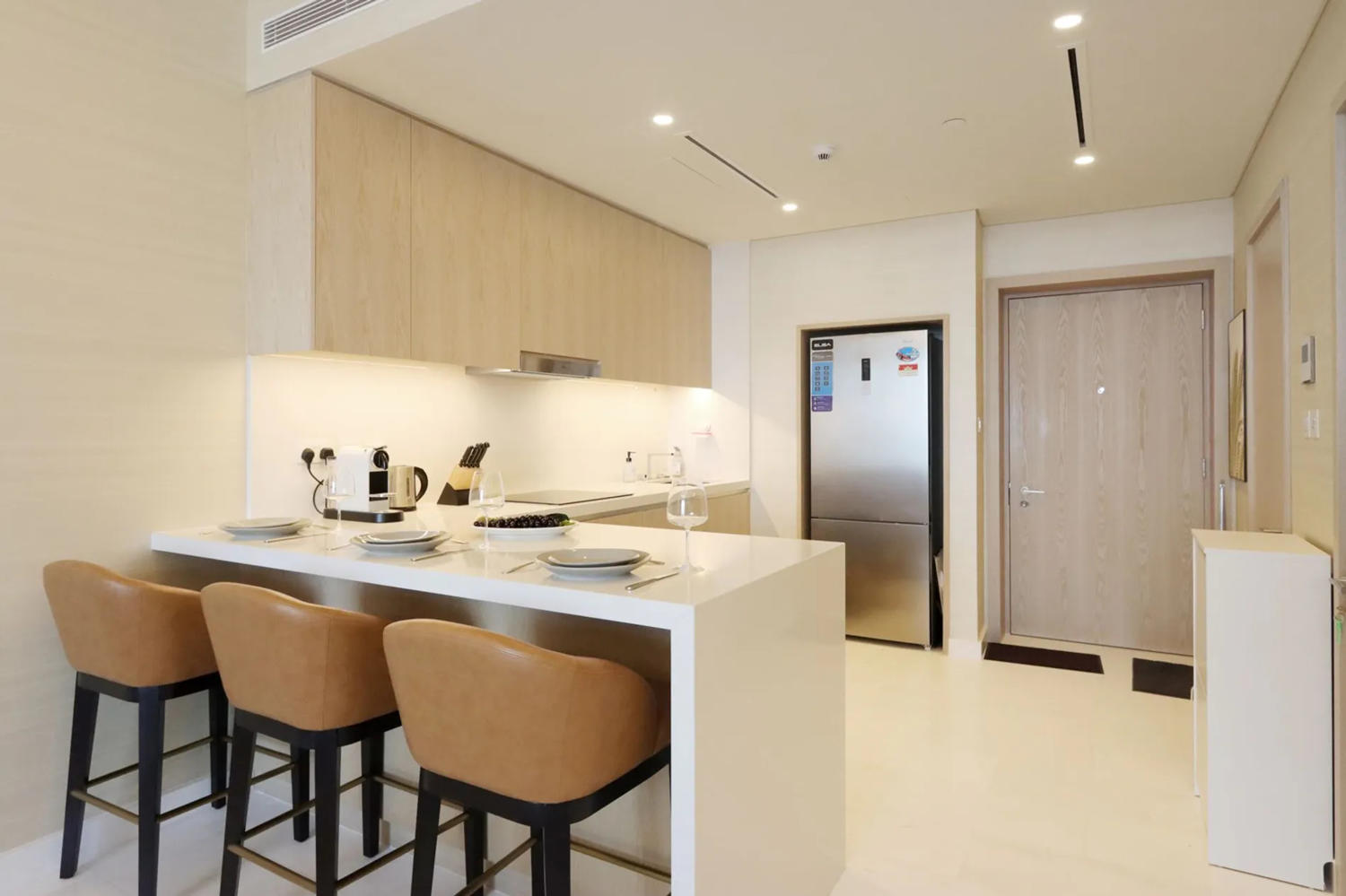 1BR With Sea View In Palm Tower 11/15