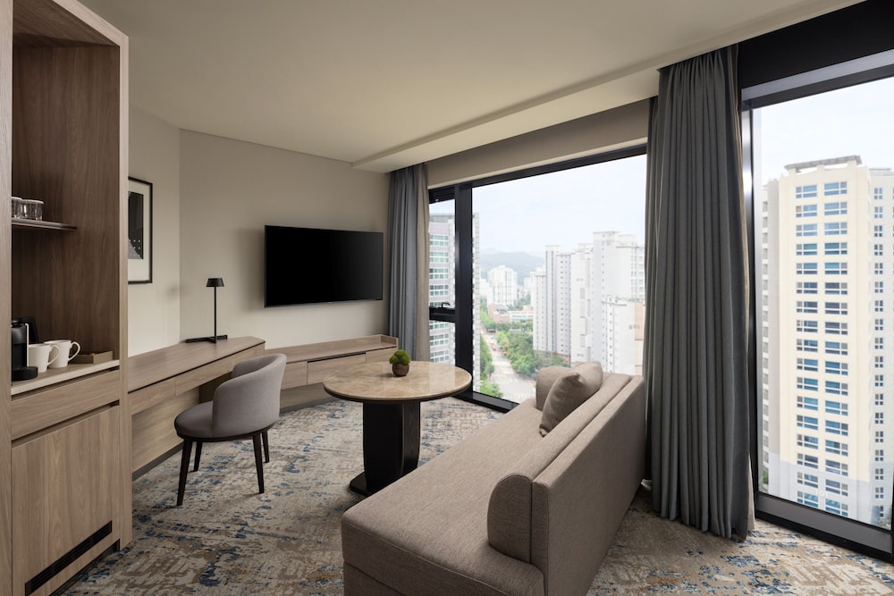Hyatt Place Seoul Pangyo 40/46