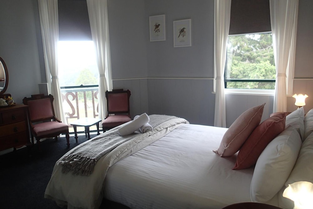Bischoff Hotel 13/62