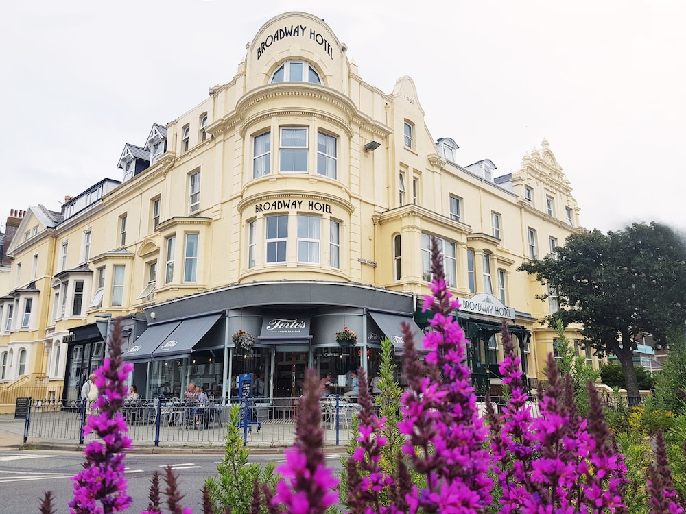 The Broadway Hotel 4/69