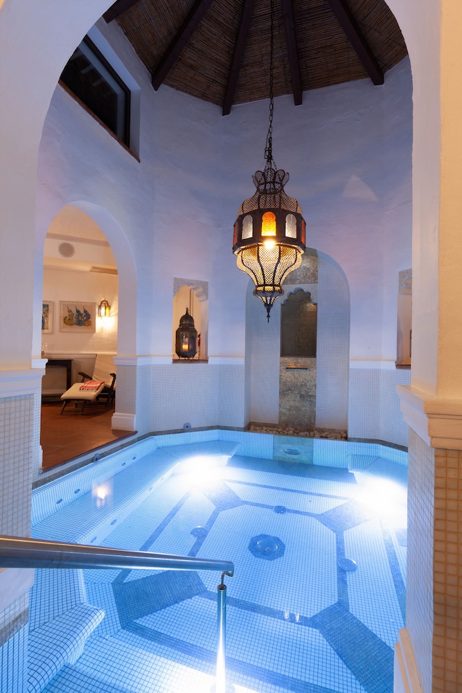 Nora Club Hotel and Spa 30/60