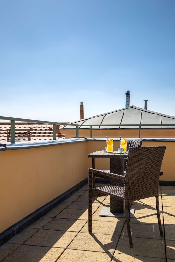 Radisson Blu Hotel Prague 66/69
