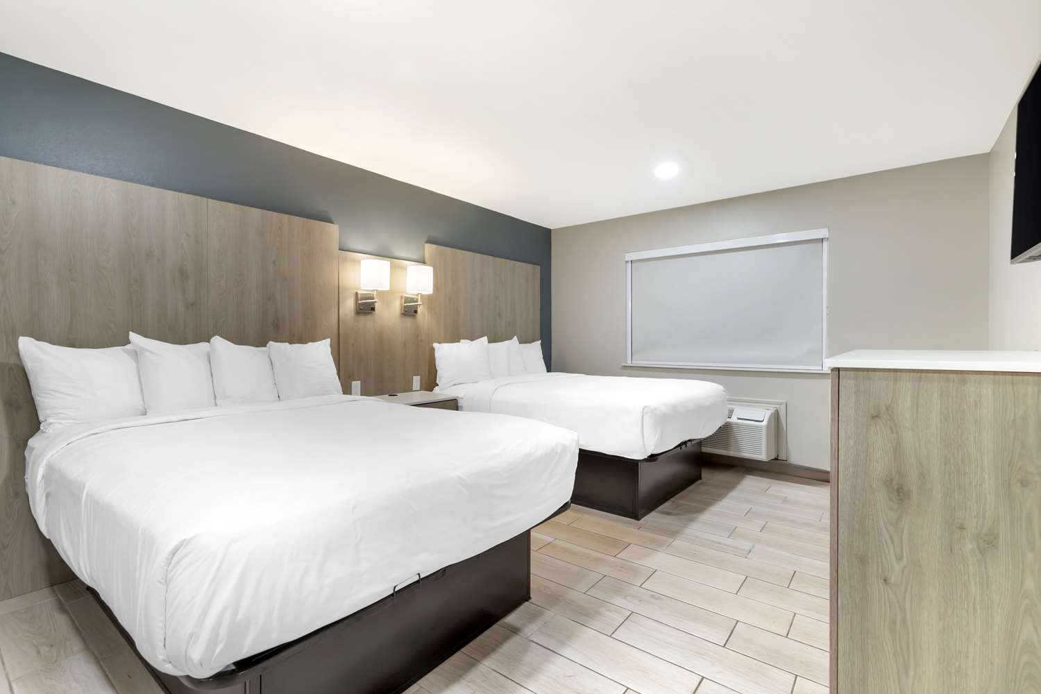 Best Western Plus Edinburg Inn & Suites 4/16