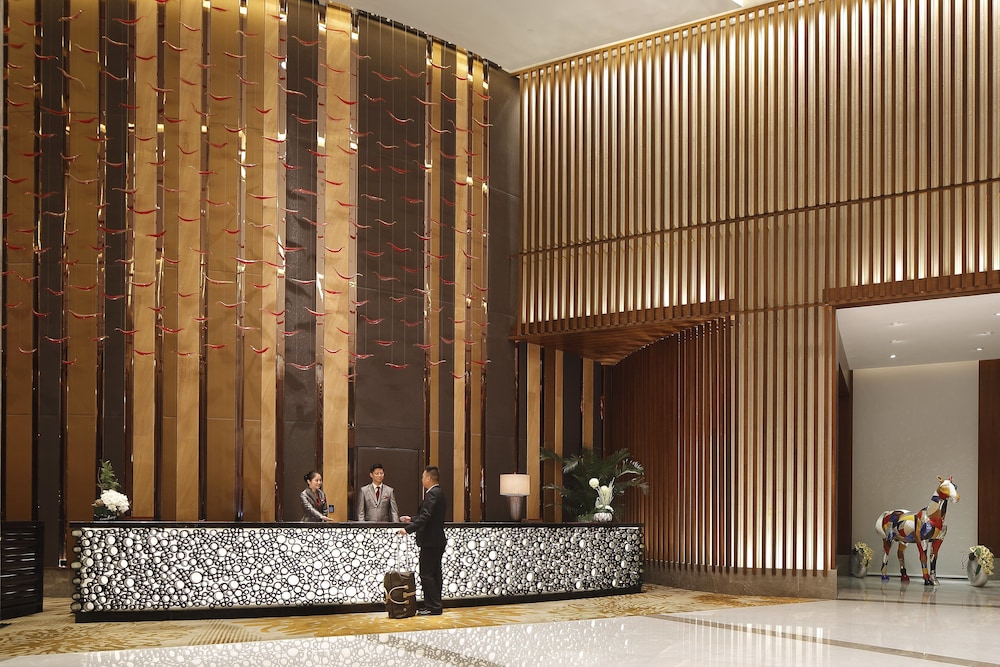 CROWNE PLAZA YANGZHOU 38/78