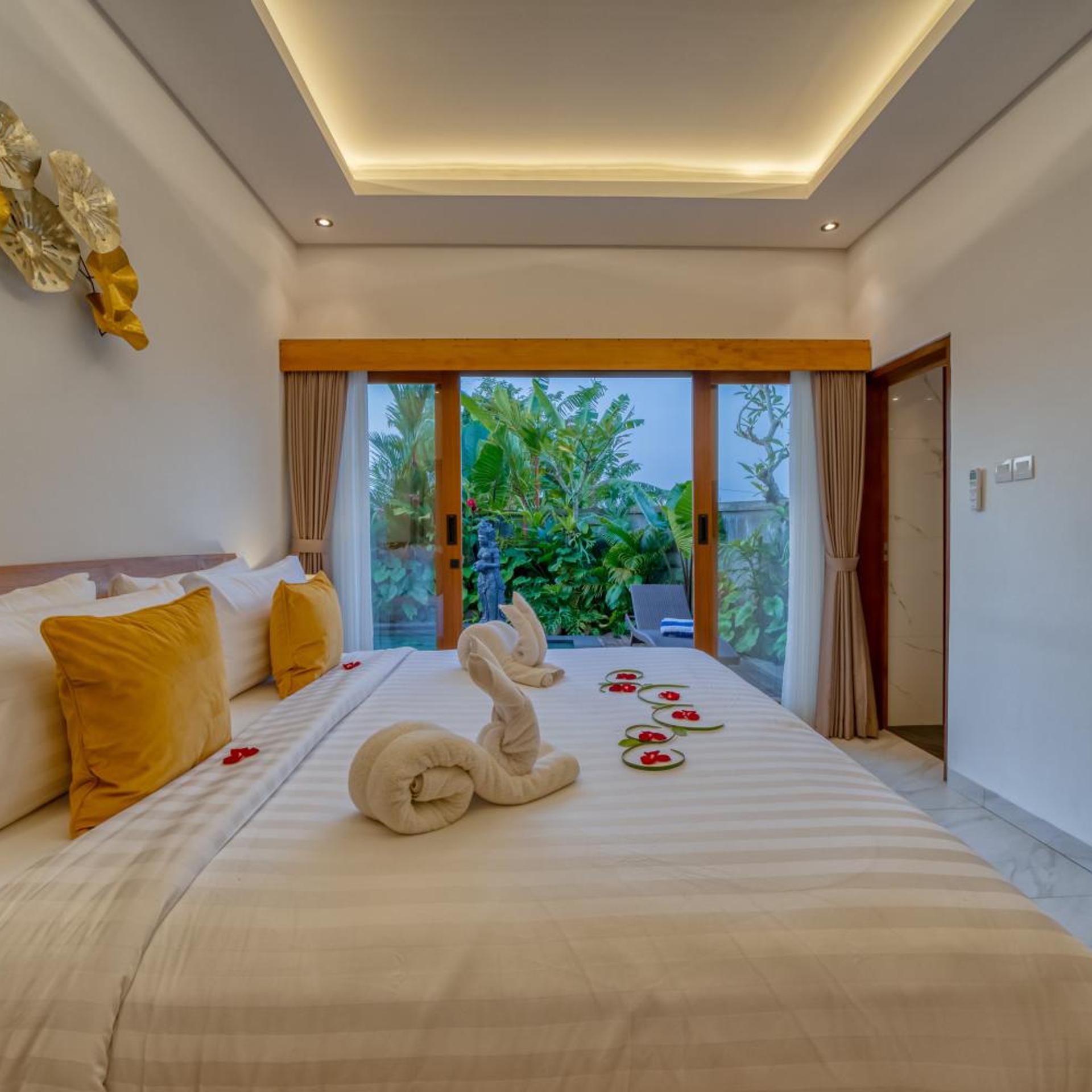 2 Bedrooms, Pool, Villa