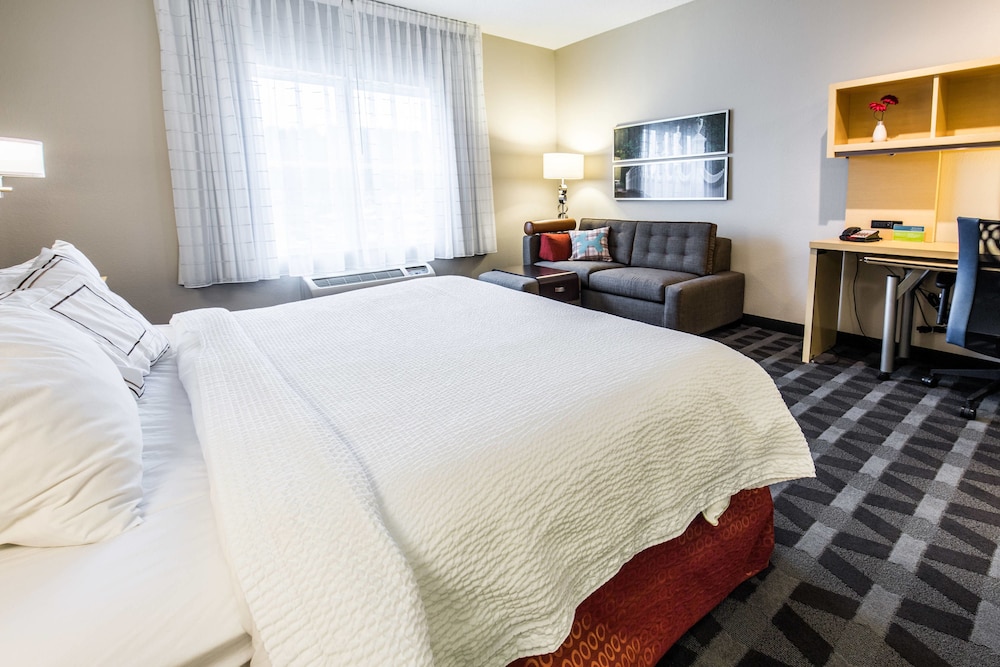 TownePlace Suites Laconia Gilford 15/33