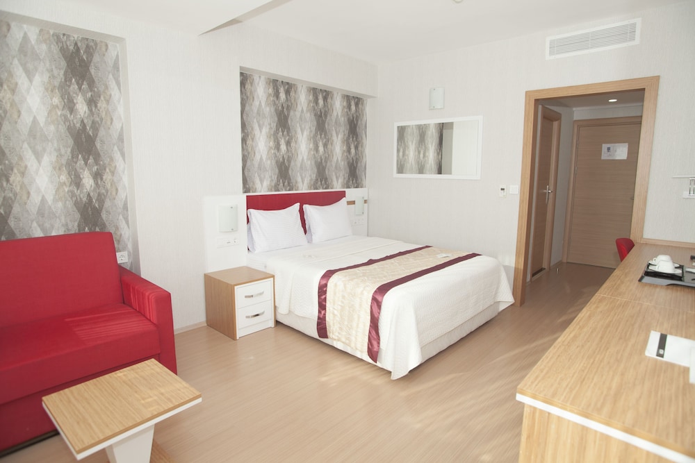Konaks Hotel 10/42