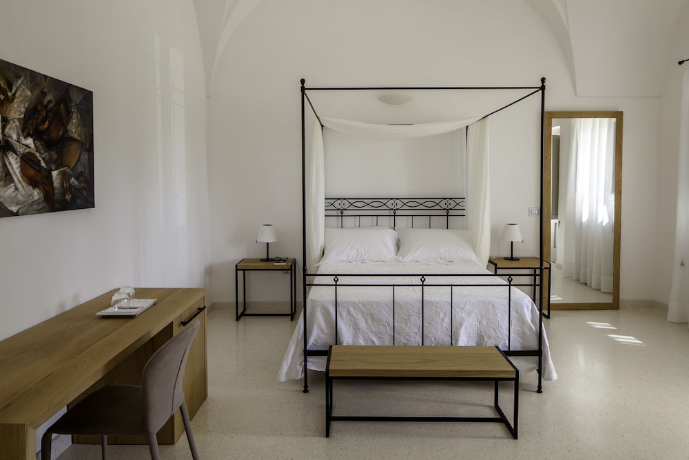 Tenuta Monticelli Bio Relais 36/64