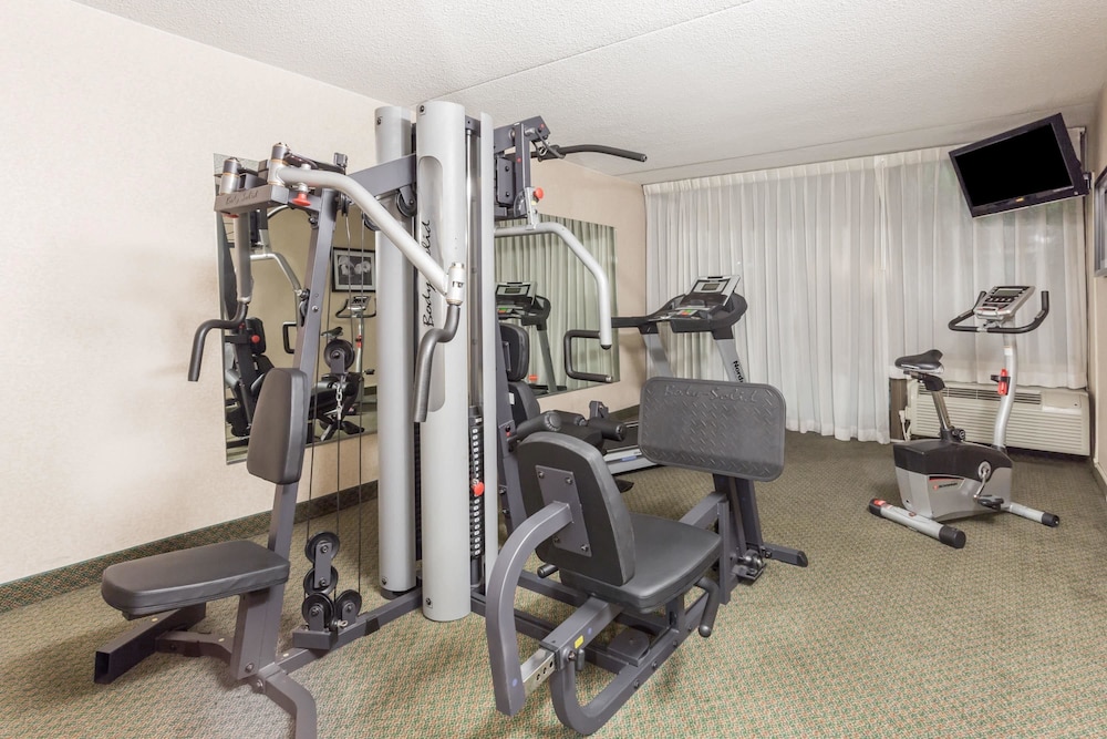 Ramada by Wyndham Triangle/Quantico 11/31