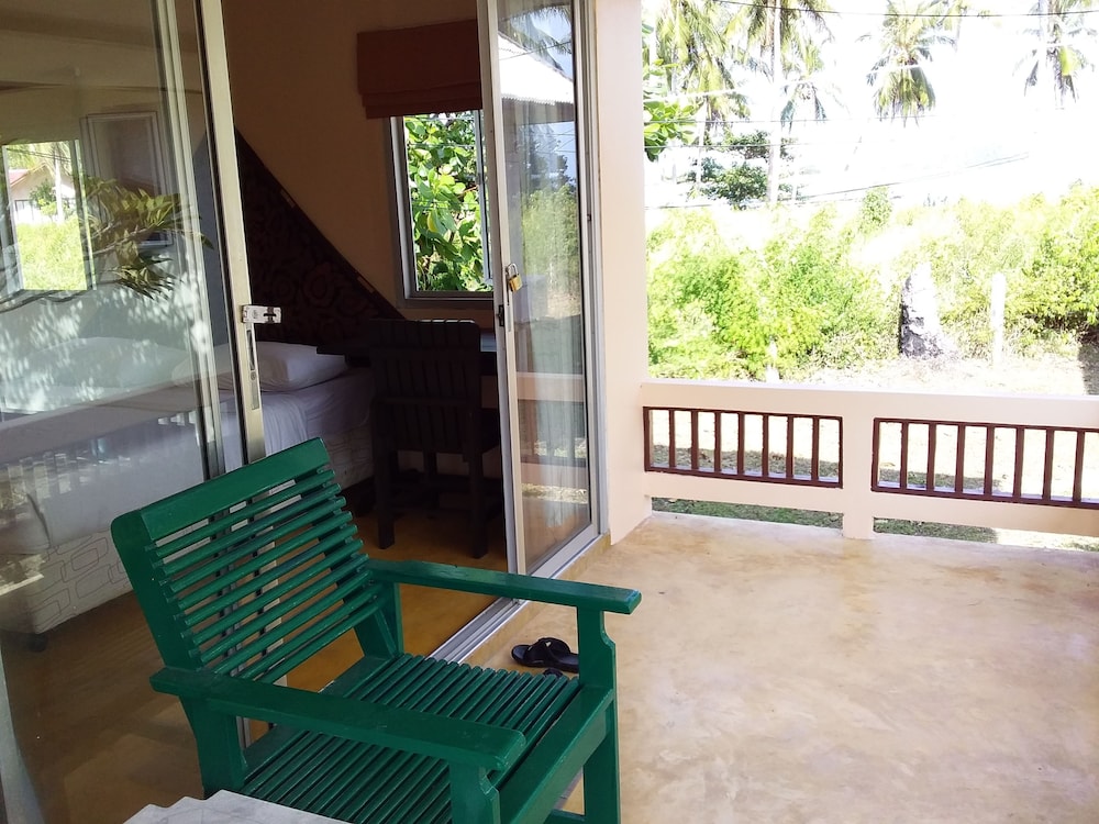 Jinta Beach Bungalow 18/44