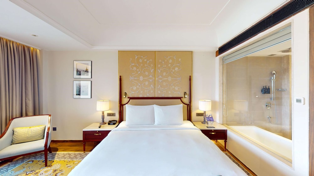 Radisson Collection Hotel & Spa, Riverfront Srinagar 12/50