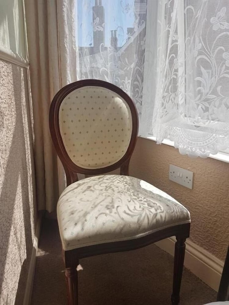 Brampton Guest House 29/50