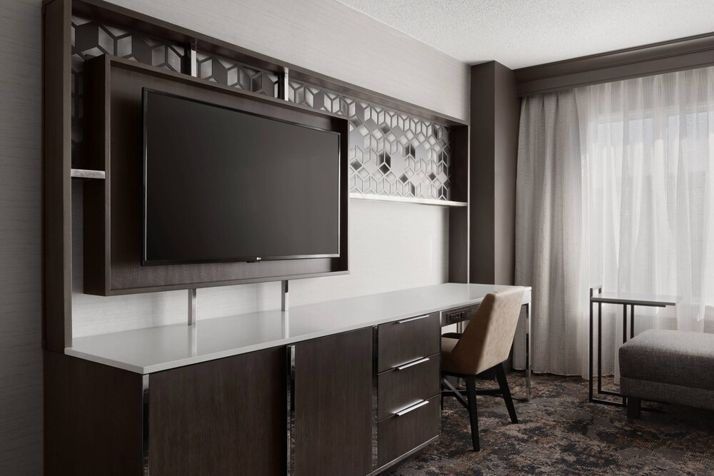 Bridgewater Marriott 37/39