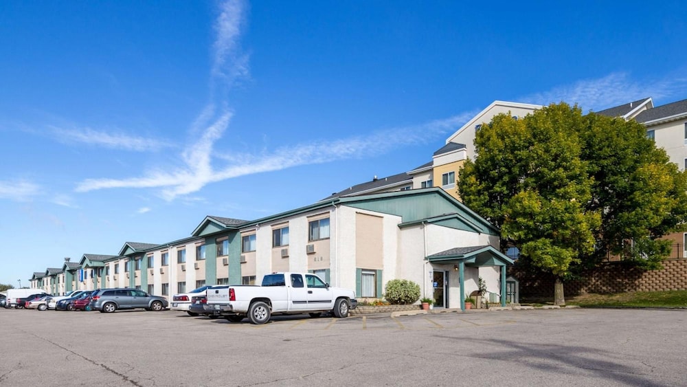 Motel6 Cedar Rapids, IA - Airport 51/57