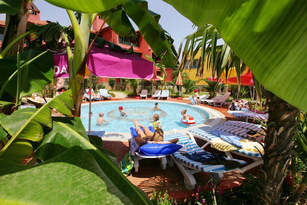 Saphir Hotel And Villas 22/90