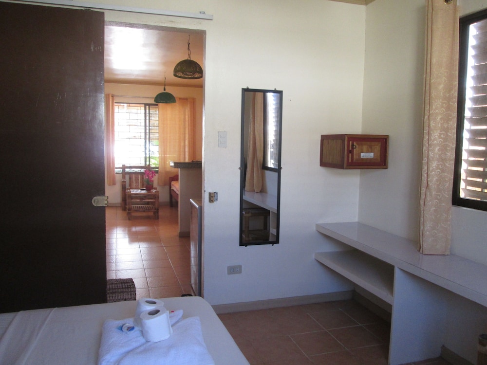 Sulu Plaza Beach Hotel 9/29