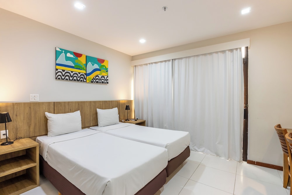 SUPERIOR, TWIN BEDS, BALCONY
