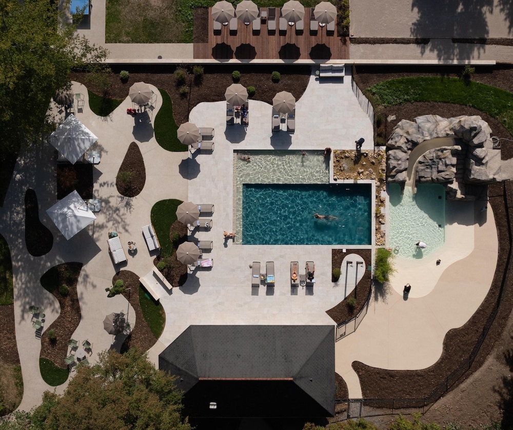 Chateau D artigny 65/69
