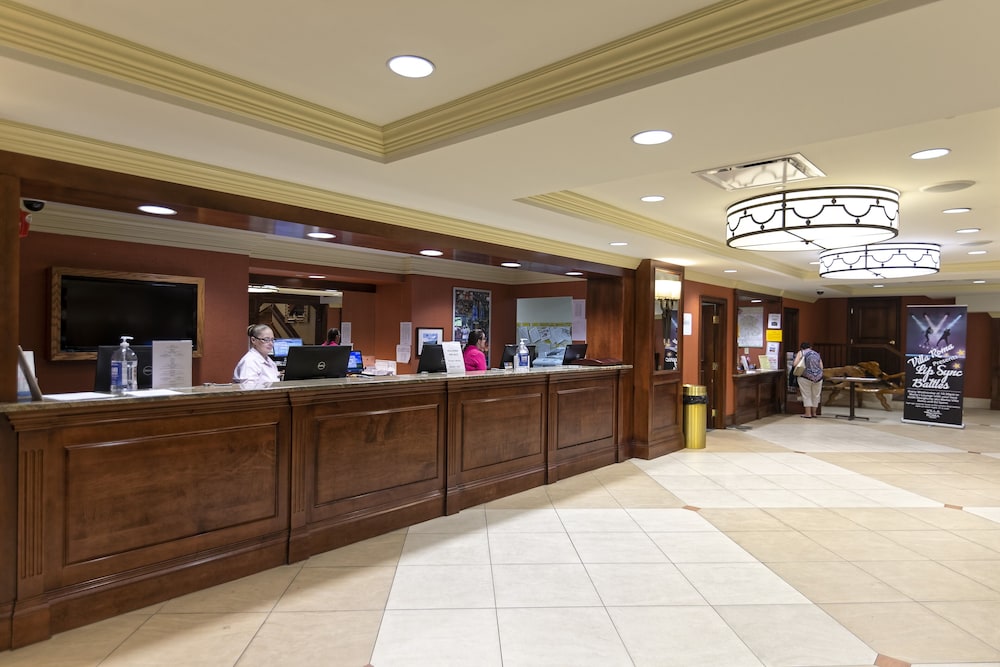 Villa Roma Resort and Conference Center 6/57