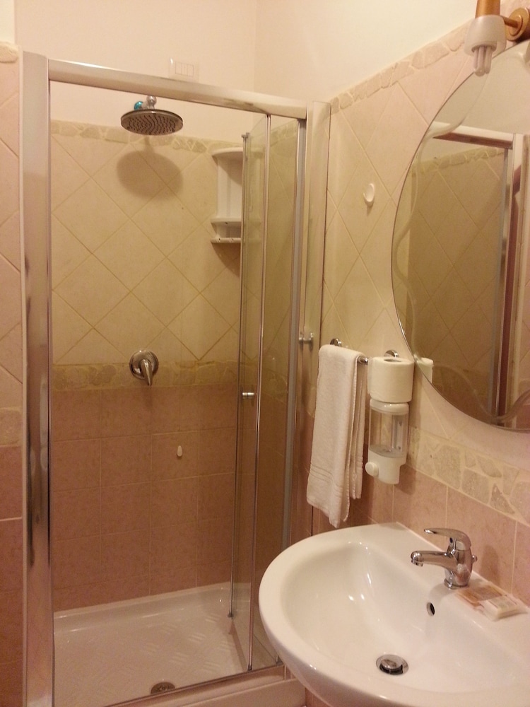 Rome City Inn 16/20