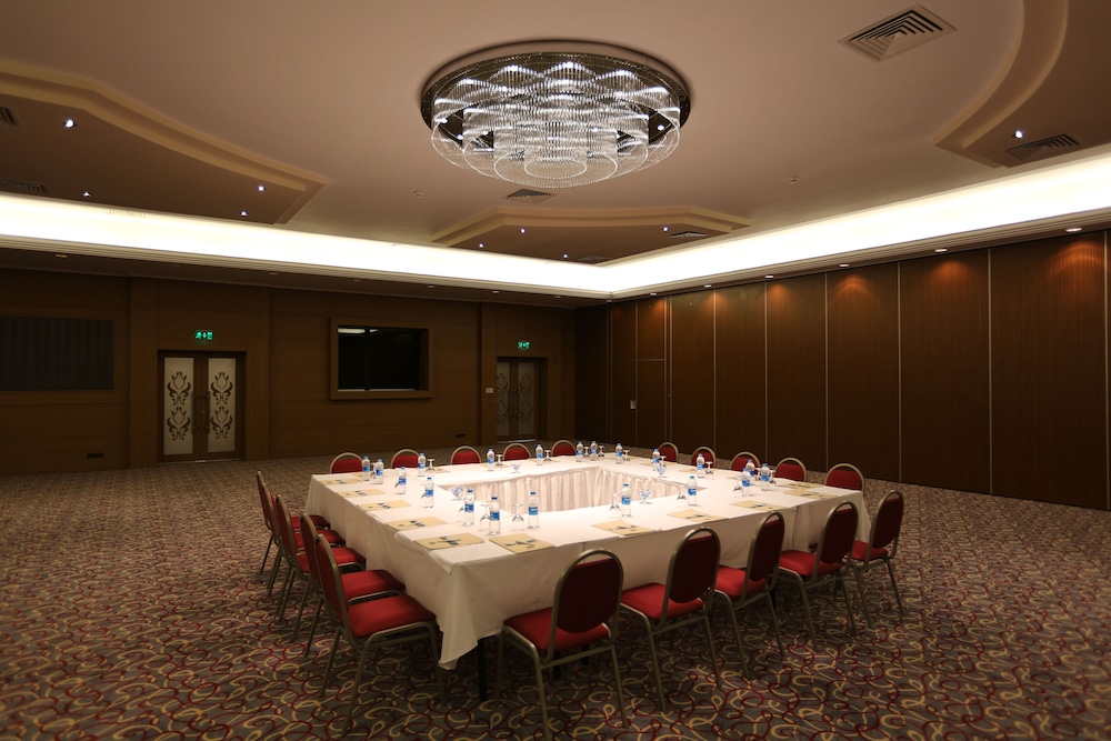 Adora Golf Resort Hotel 44/62