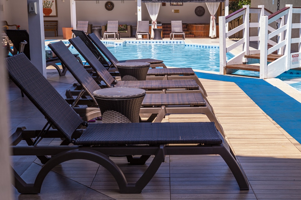 Ciribai Praia Hotel 46/74
