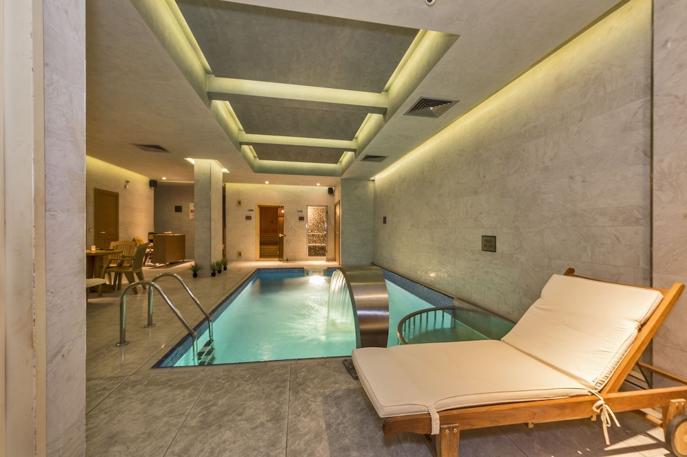 The Meretto Hotel Istanbul 39/66