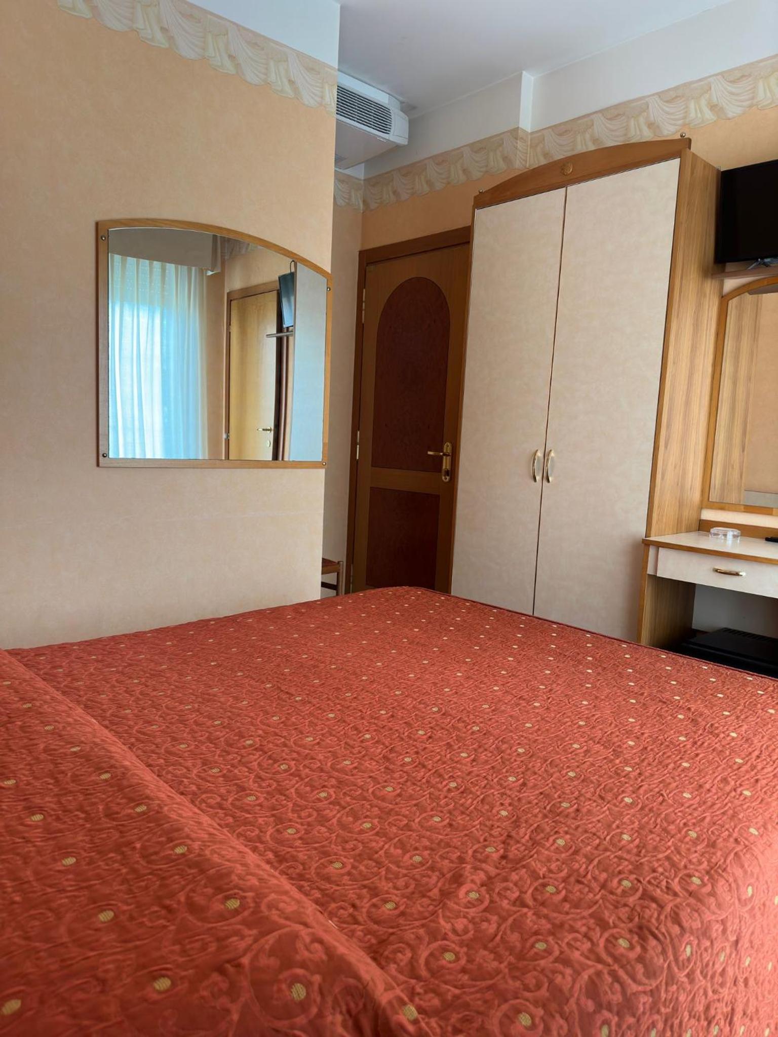 Ambra Hotel 20/50