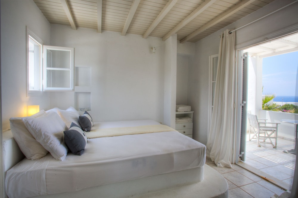 Andronis Minois - Small Luxury Hotels of the World 23/64