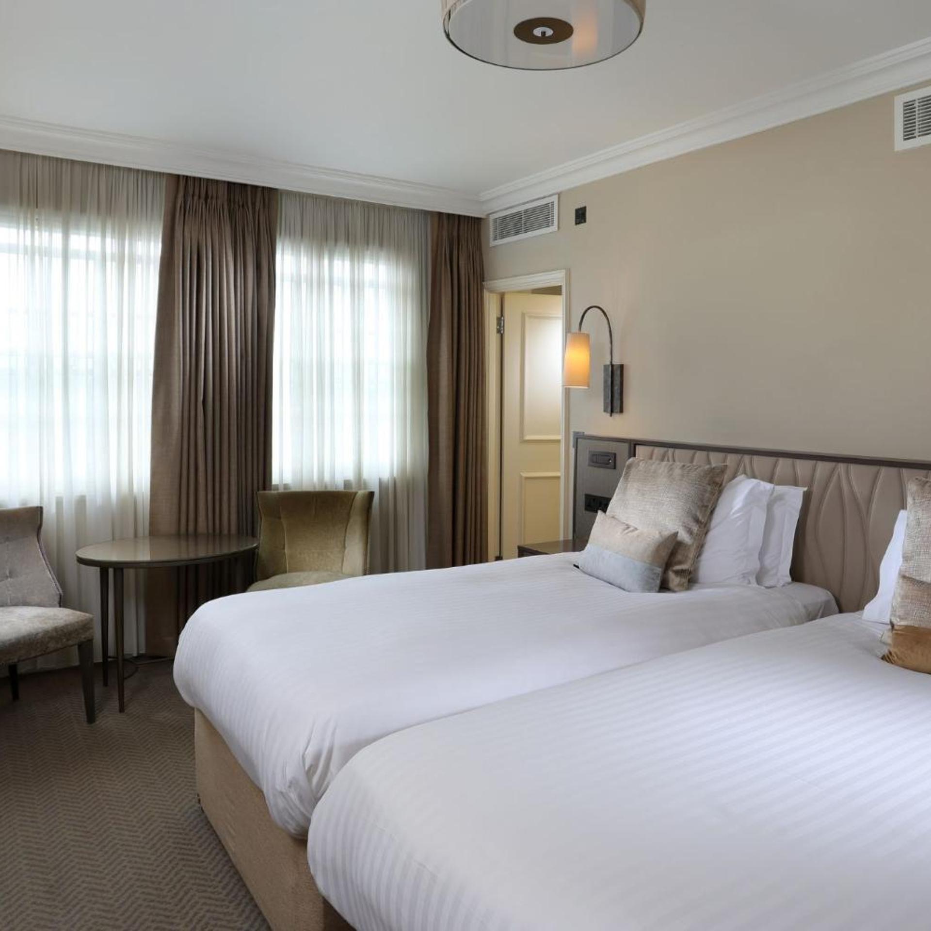 Comfy, Twin Beds