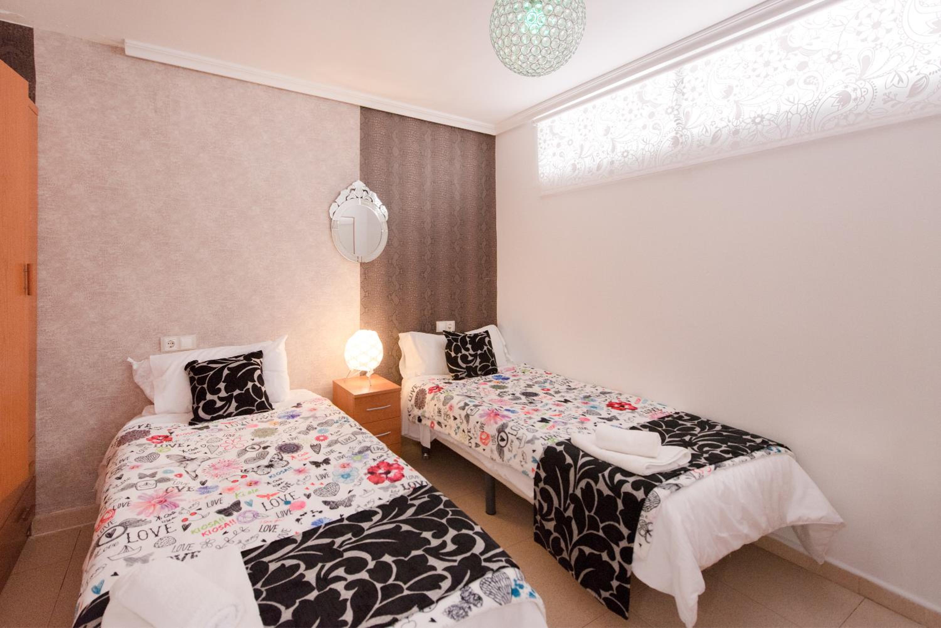 1 Bedroom, Apartment