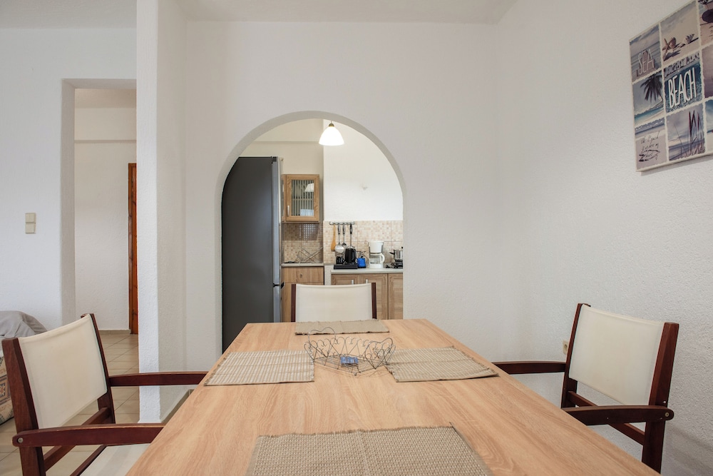 Athina Villas 44/56