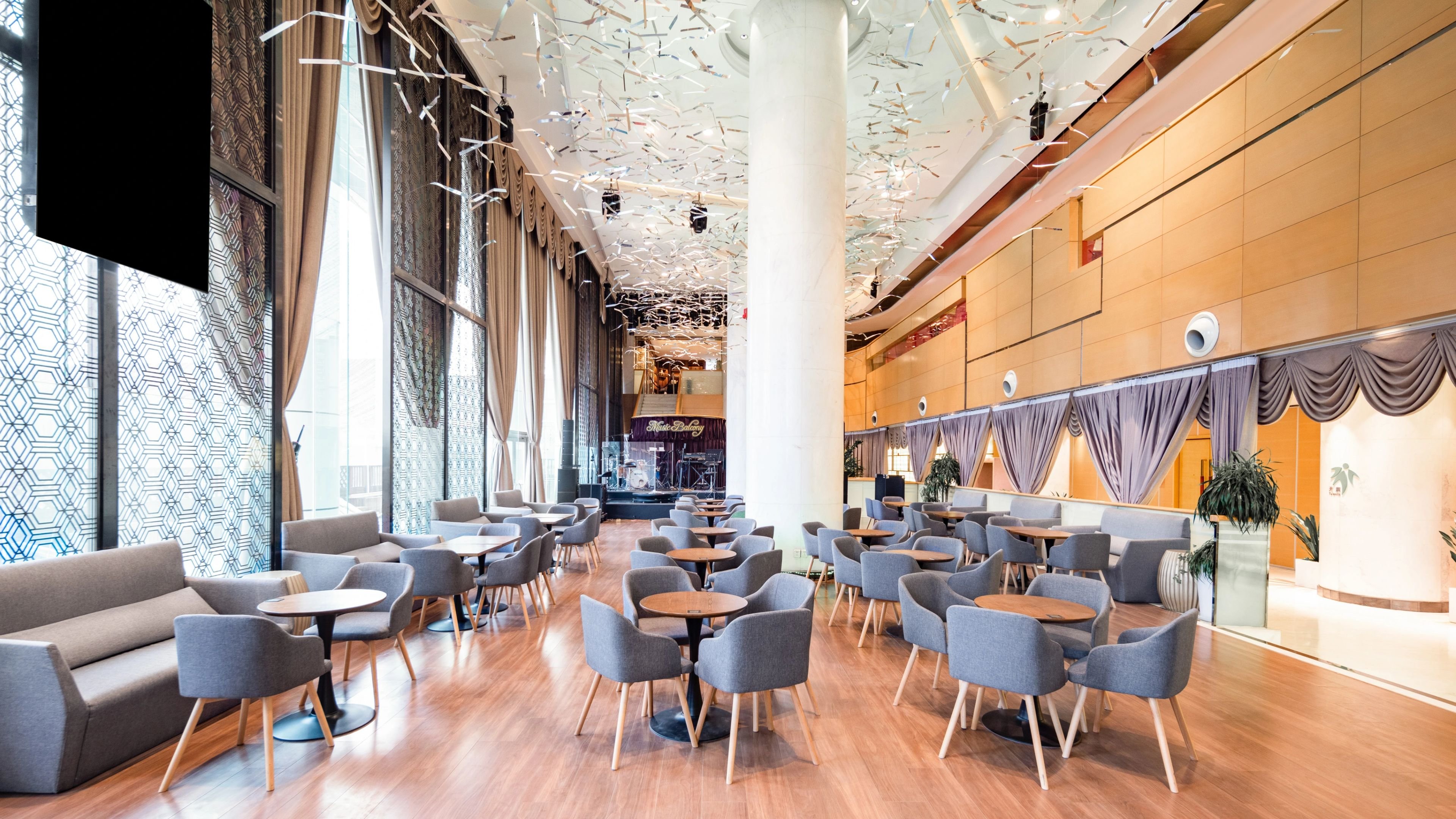 HOLIDAY INN SHIJIAZHUANG CENTRAL 59/77