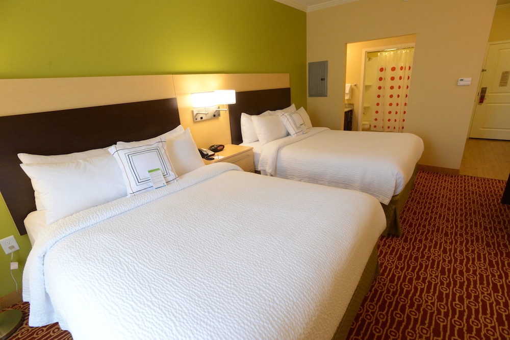 TOWNEPLACE SUITES BOWLING GREEN 16/44