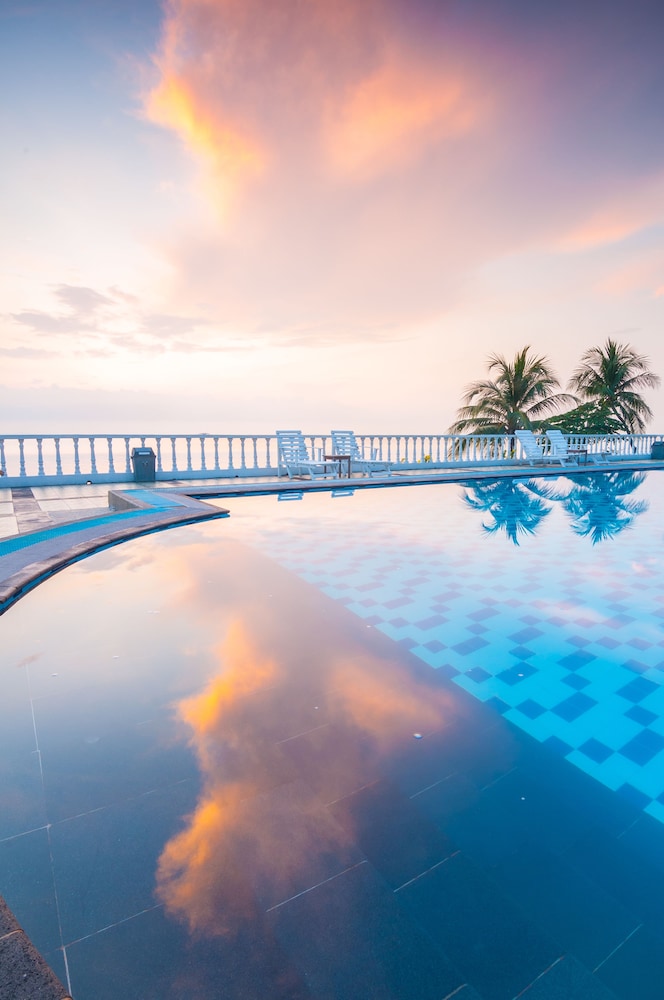 Bintan Agro Beach Resort Spa 30/36