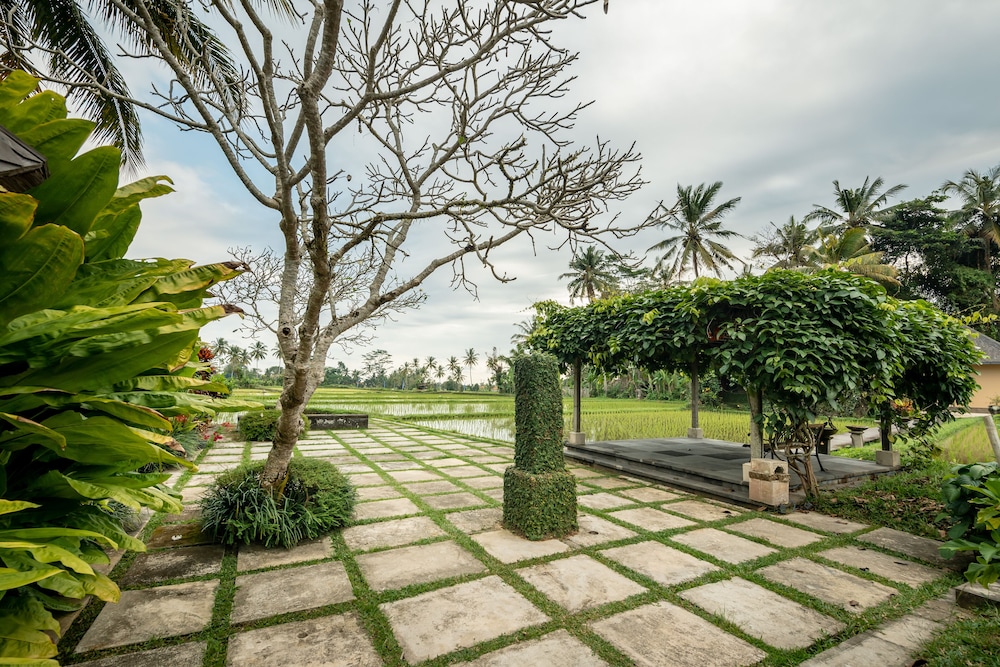 Villa Vajra 21/27