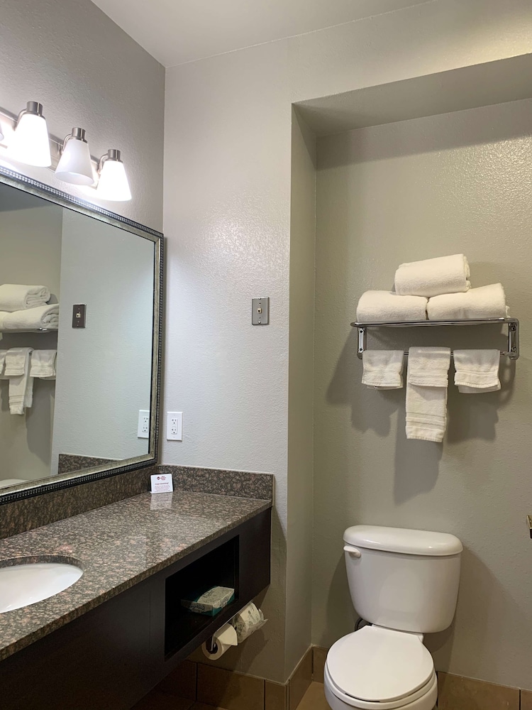 Best Western Plus Lake Worth Inn & Suites 8/29