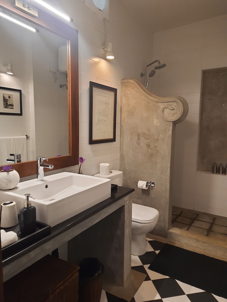 Taru Villas Kandy 50/50