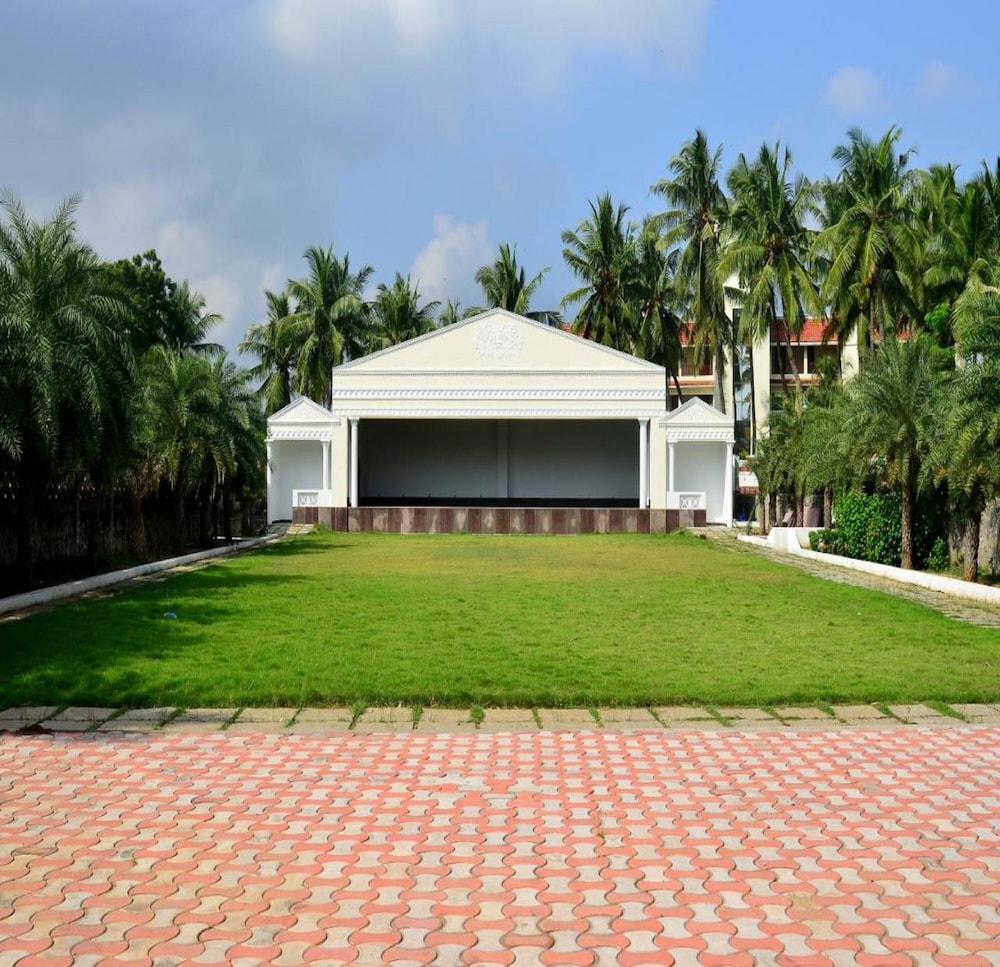 GREEN COCONUT RESORT 61/62