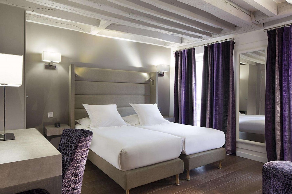 Hotel Jacques de Molay 12/44