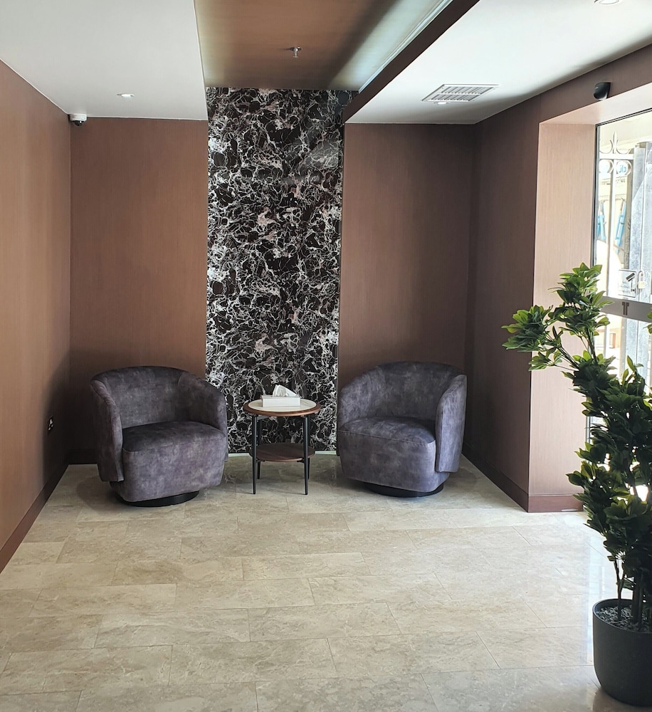 Riggae Tower Hotel 30/39