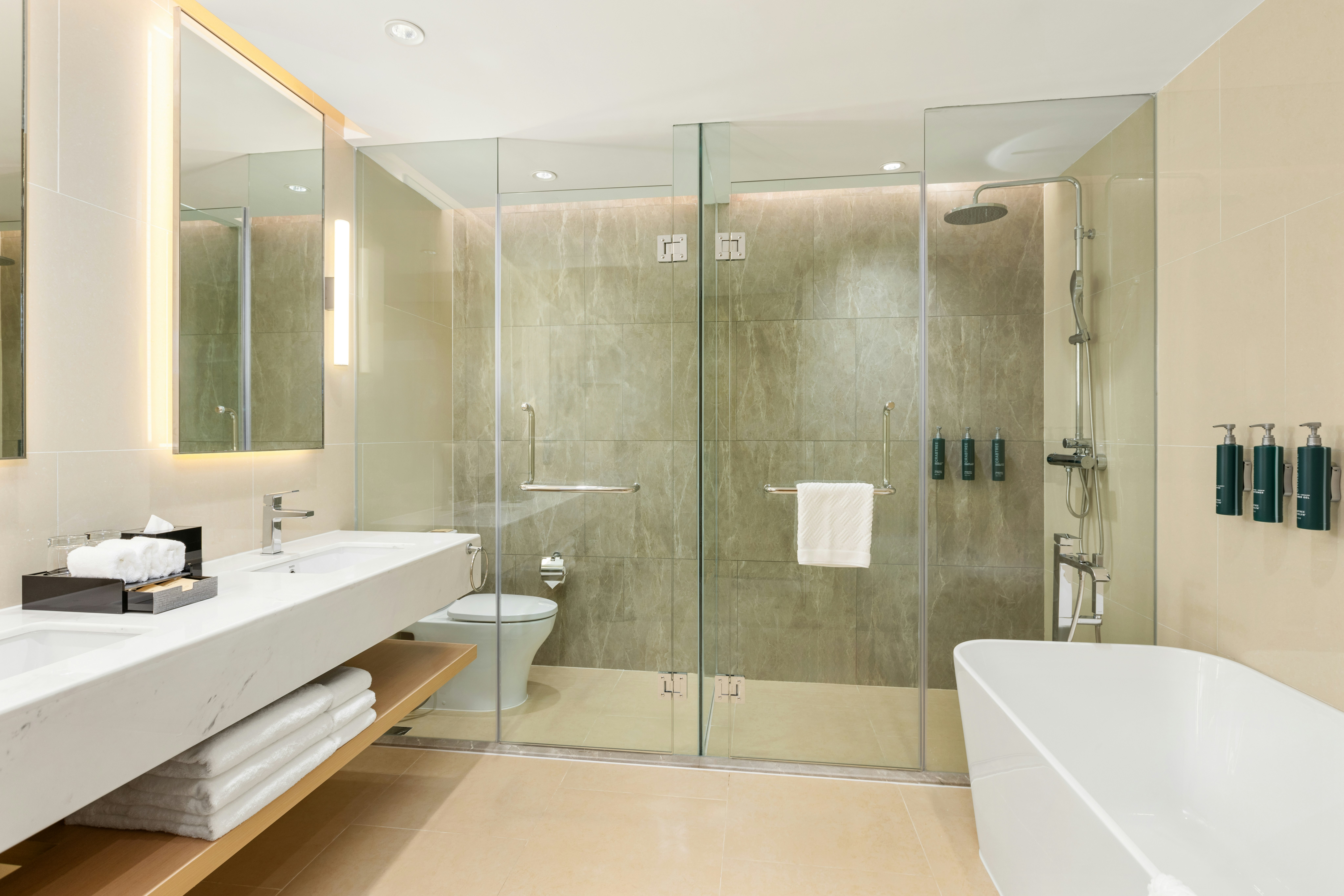 DoubleTree by Hilton Vientiane 47/47