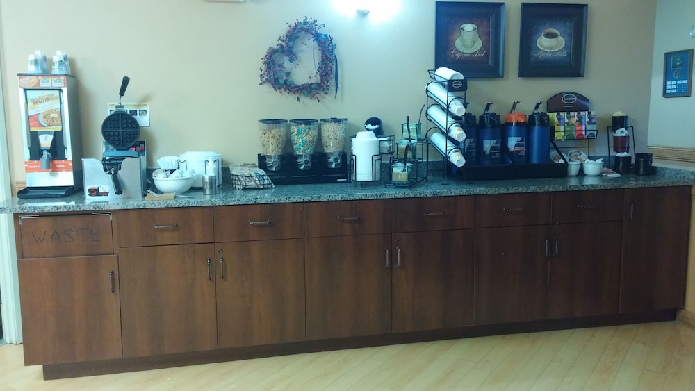 Grandstay Hotel Suites 41/50