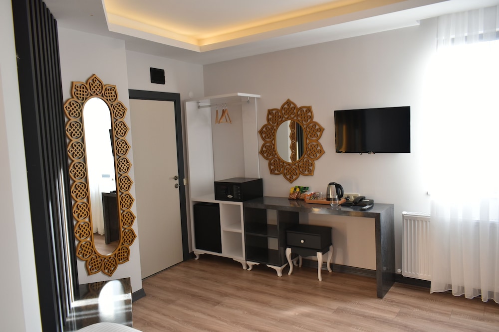 Avcilar Garden Hotel 42/48