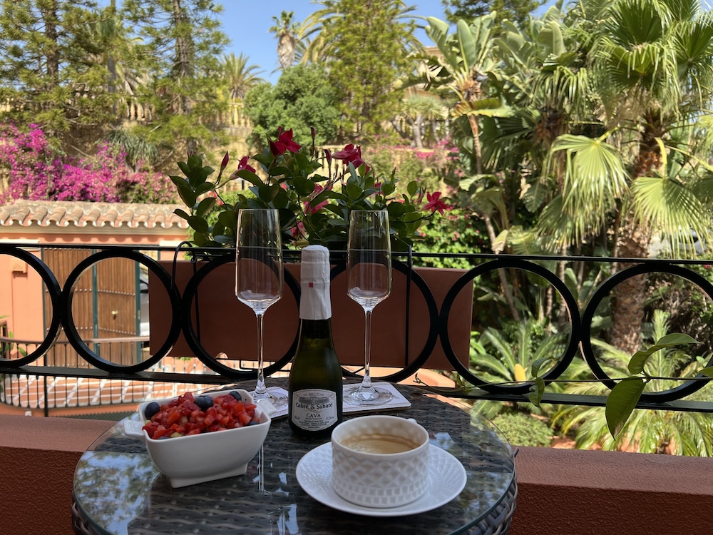 Boutique Hotel Marbella Heights 39/50