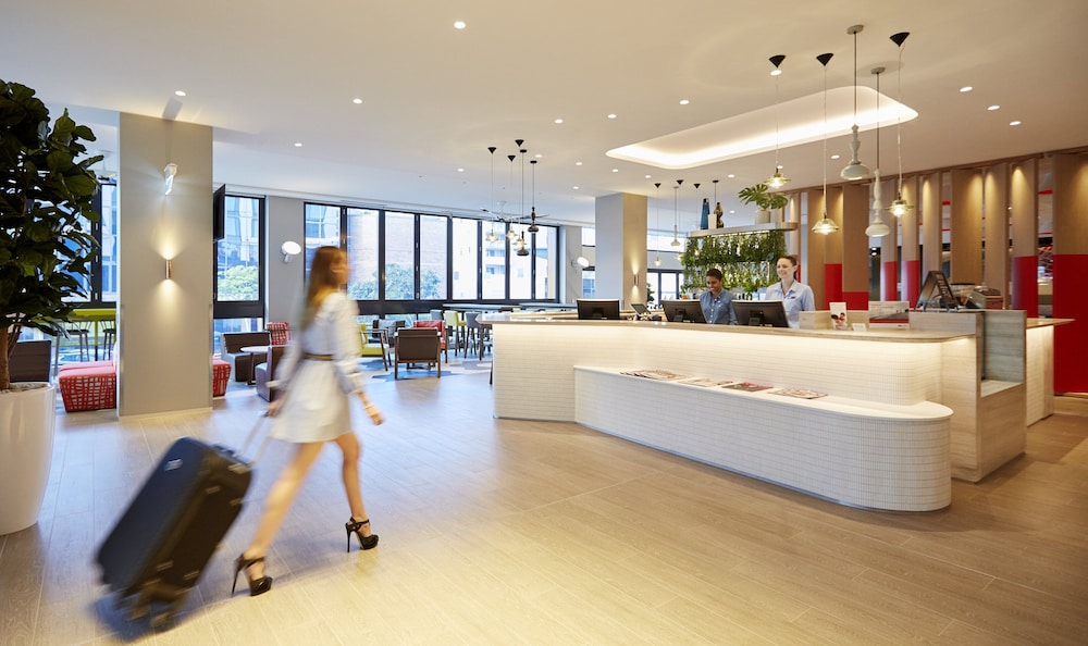 Holiday Inn Express Brisbane Central 13/53
