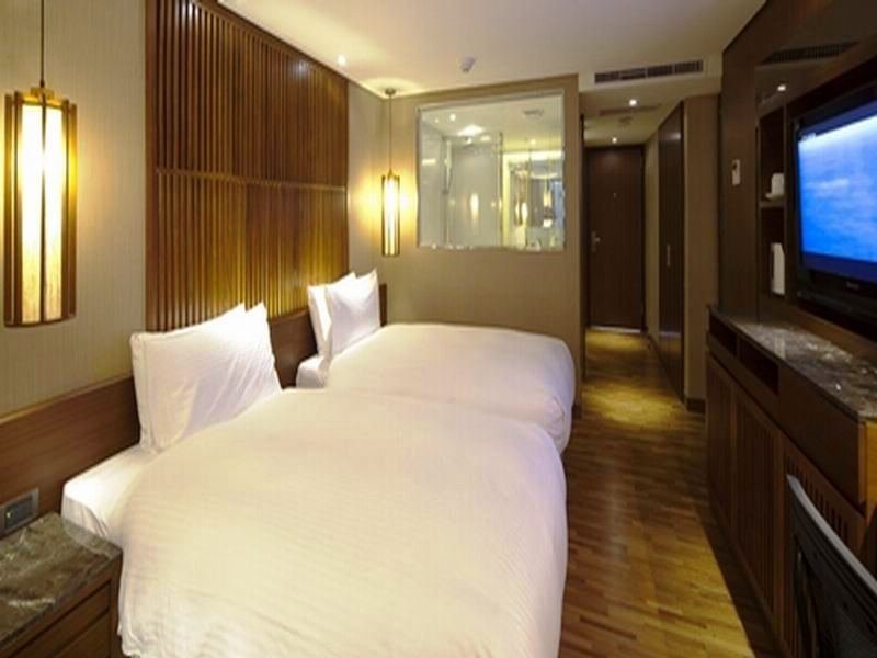 Deluxe, Twin Beds